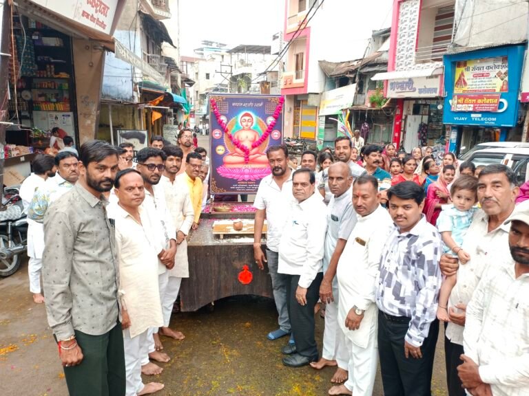 पिपलौदा में भगवान महावीर का जन्म उत्सव धूमधाम से मनाया गया